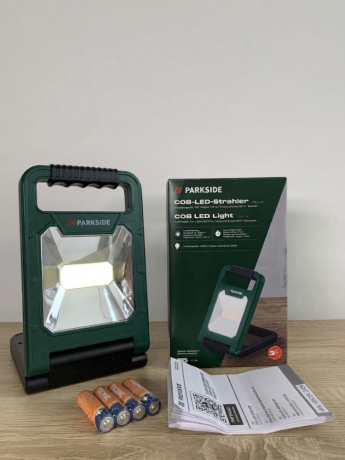 svetodiodnyi-prozektor-parkside-pklc-4-a1-kupit-perenosnoi-cob-led-fonar
