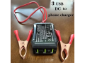 zariadnii-pristrii-dlia-telefoniv-vid-akumuliatora-z-krokodilami-8-24v-3-usb-small-1